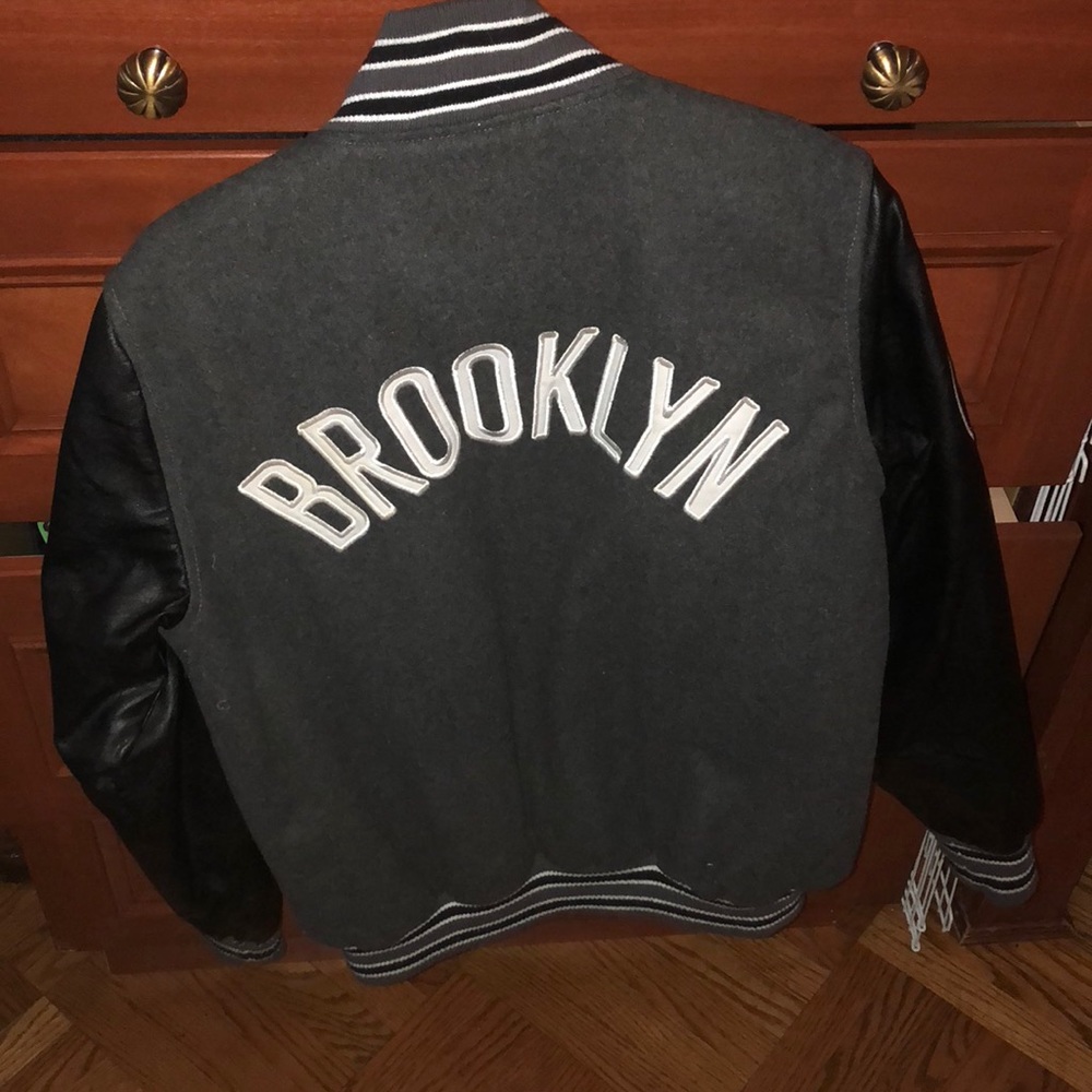 Brooklyn Nets jacket - Picture 4 of 4